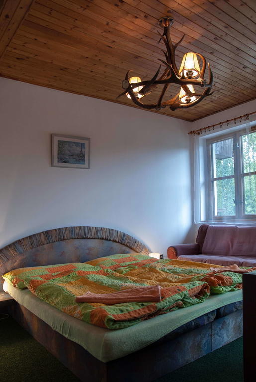 Lovecky Hotel Jivak Loučeň Rum bild